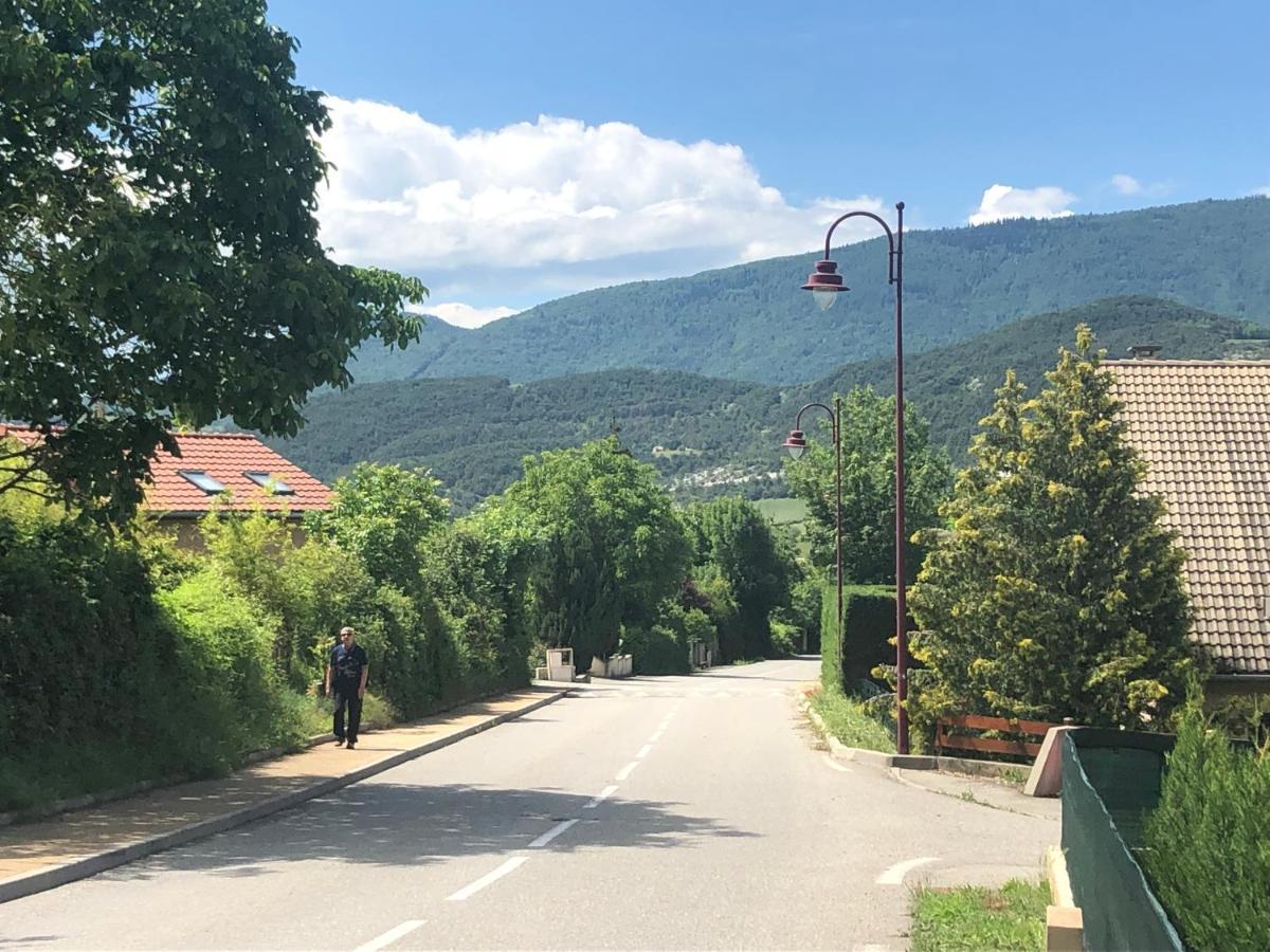 Jolie Appart T4 La Zoune Avec Jardin 8 Personnes Chorges Exteriér fotografie